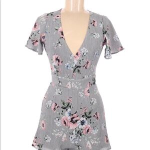 Crystal Doll juniors size 7 flirty striped romper